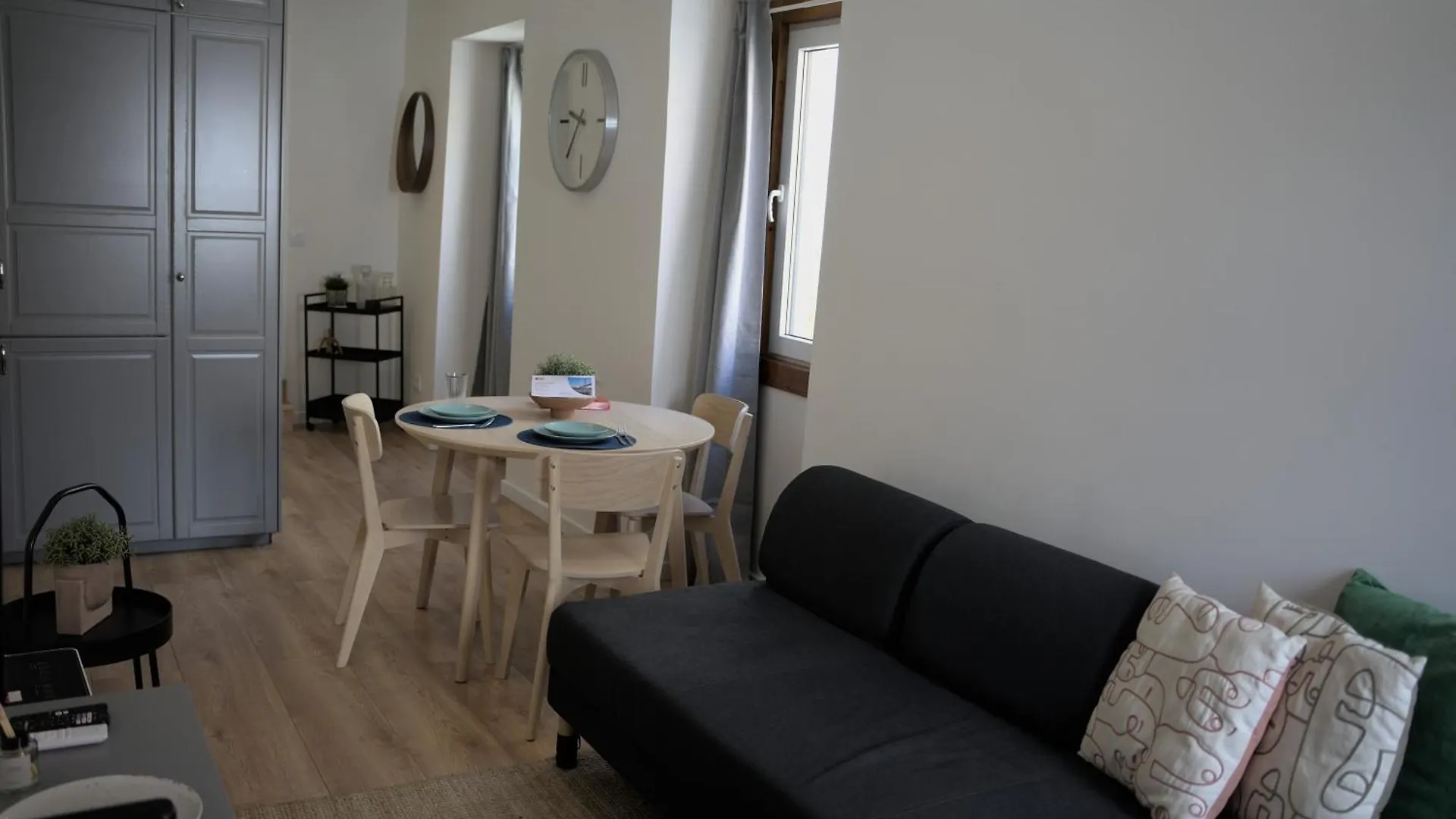 Elegant Central Lisbon Flat Shared Outstanding Terrace